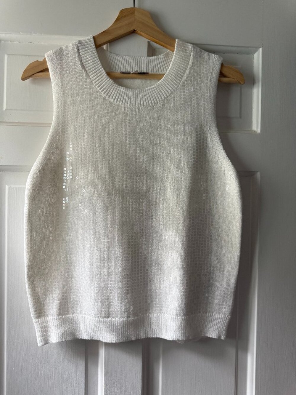 NEW Nanette Lepore knit top, M, White with Sequin front